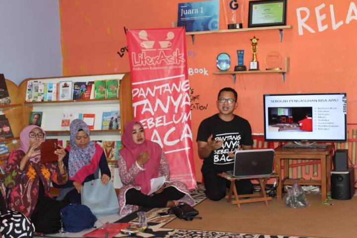 Inisiatif dan Siasat Warga Hadapi Corona